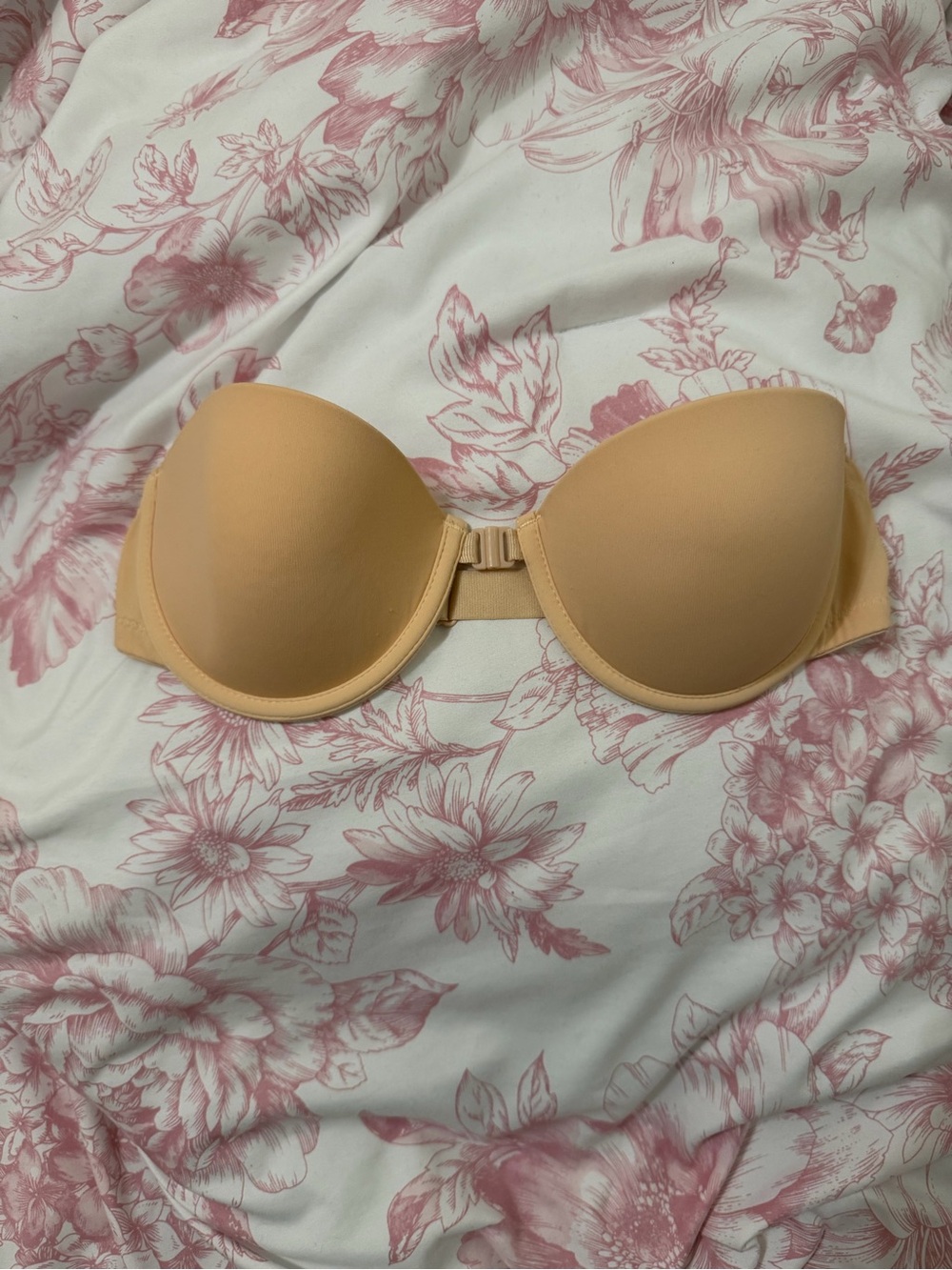 SHEIN Tan Strapless Bra Size XS